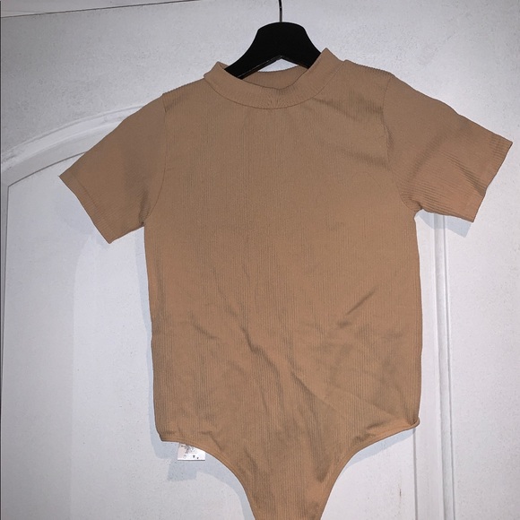 Clothes - Picture 7 of 16